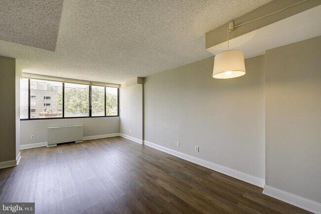 Building Photo - 1245 13th St NW