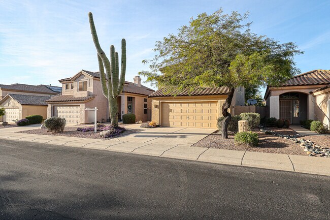 Building Photo - 4218 E Palo Brea Ln