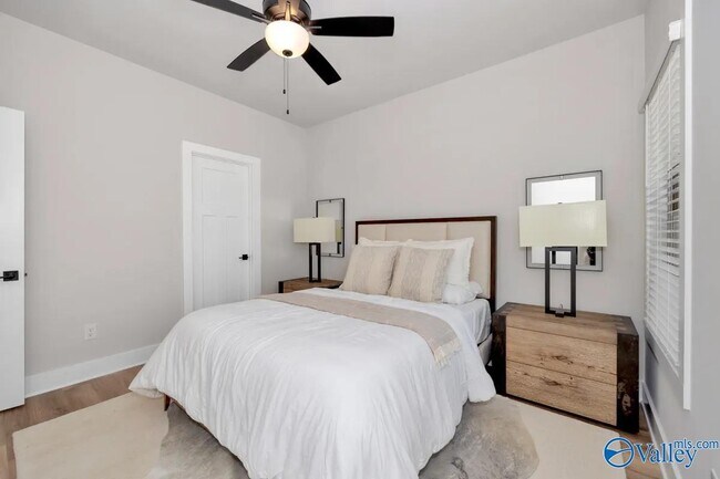 Building Photo - 10 Mountain Vis Cir