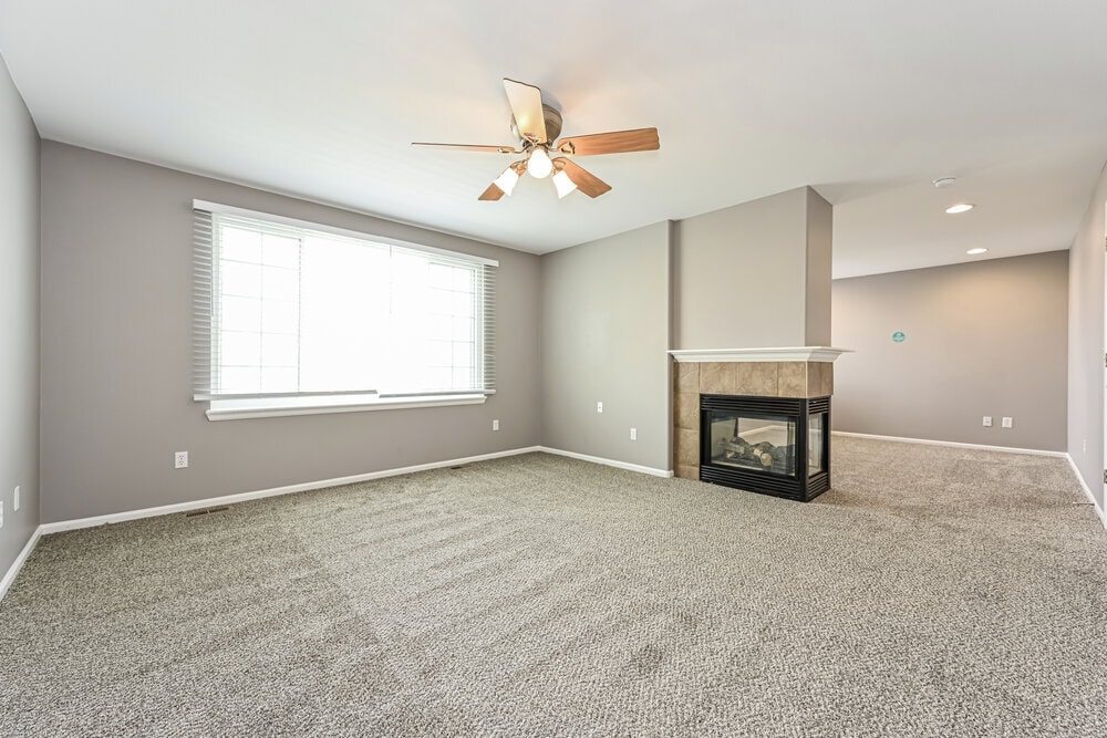 Building Photo - 858 Sundown Dr