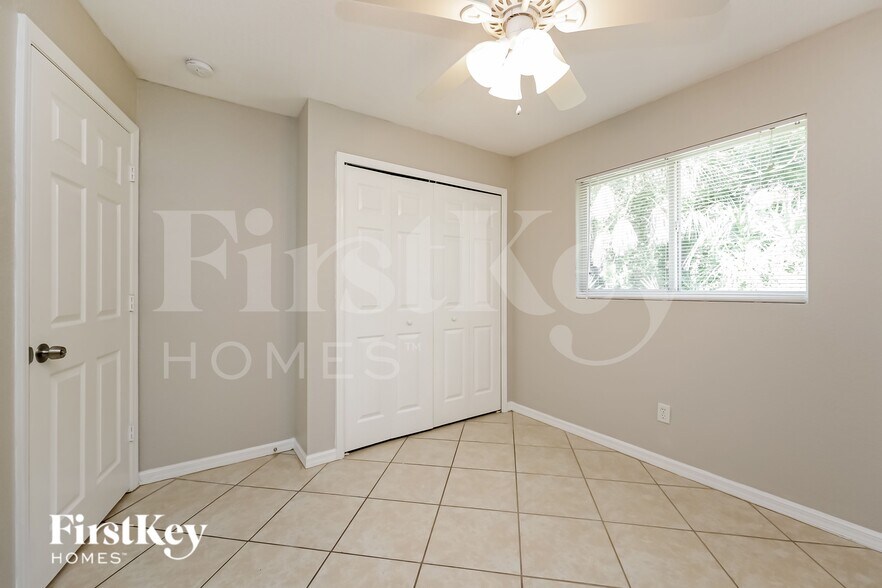 Building Photo - 2565 Vogler Ln