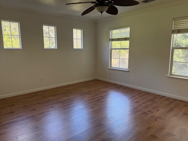 Building Photo - 27 Meritage Common