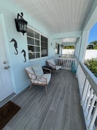 Building Photo - Beautiful apartment with assigned parking.