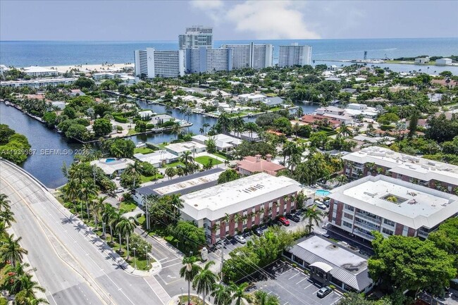 Building Photo - 2426 SE 17th St