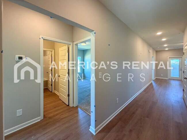 Building Photo - DEPOSIT PENDING!!! - Brand New Three Bedroom Hudson Plan for Rent in Tuscaloosa! Sign a 13-month ...