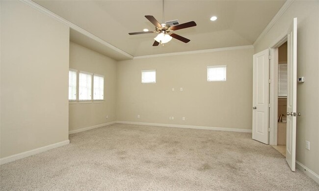 Building Photo - 2027 Fannin Station W