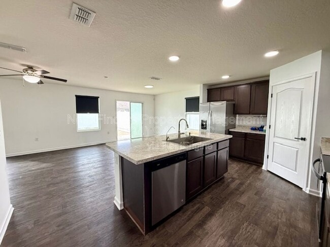 Building Photo - 3640 Alta Lakes Blvd