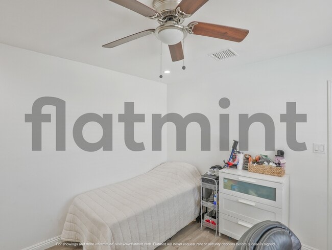 Building Photo - 3835 W 147th Pl