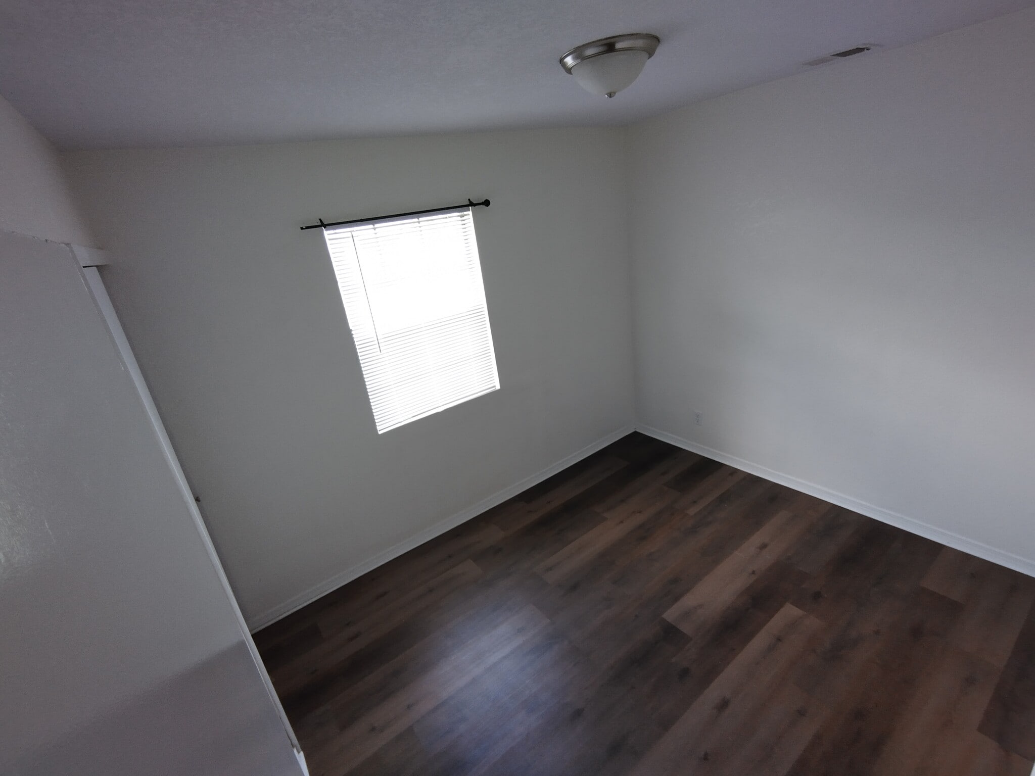 bedroon 2 - 518 Riverdale Dr