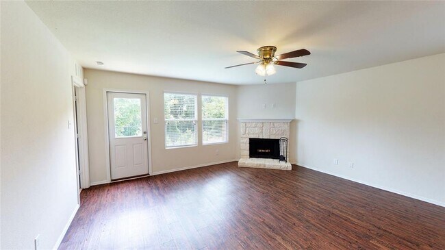 Building Photo - 2914 Whispering Pine Blvd