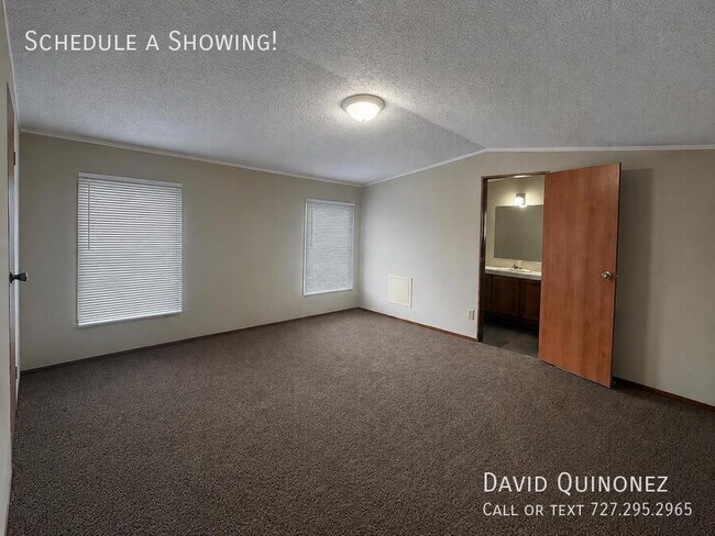 Building Photo - 6706 Country Ln