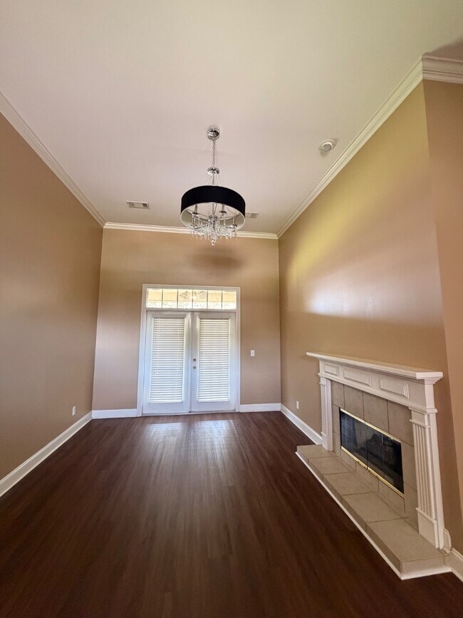 Building Photo - 9342 Wrens Way