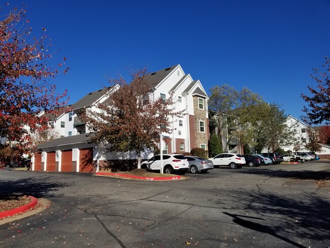 Apartment Building - 1665 S Radisson Dr