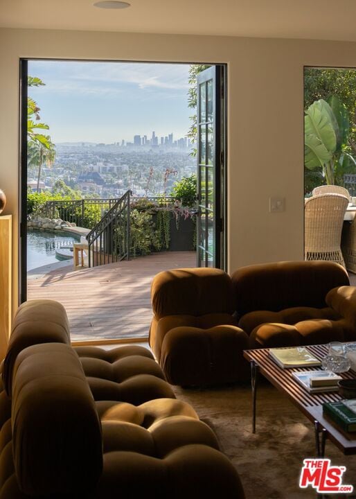 Building Photo - 1427 Kings Rd