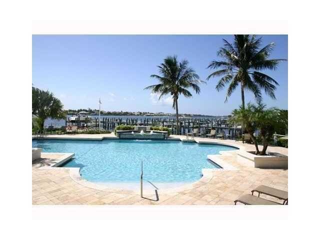 Building Photo - 110 Yacht Club Way