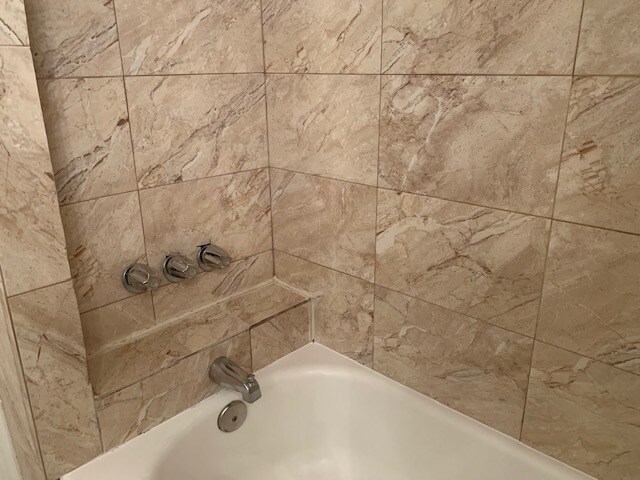 Building Photo - 2426 SE 17th St