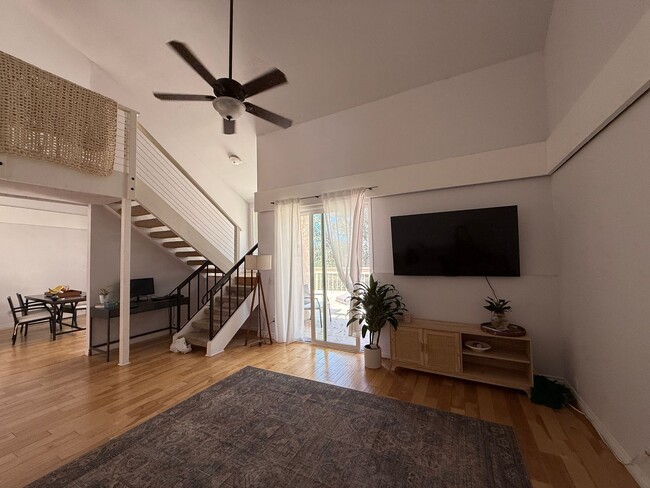 Building Photo - Beautiful 3BD/3BA Townhome in Carlsbad