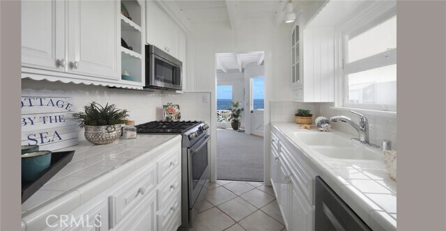 Building Photo - 2856 Rounsevel Terrace