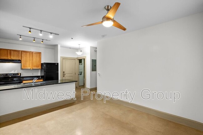 Building Photo - 4244 Chouteau Ave