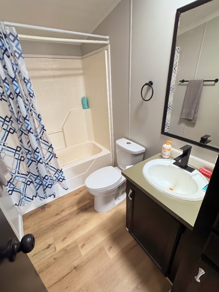 Building Photo - 2552 Smith Ave