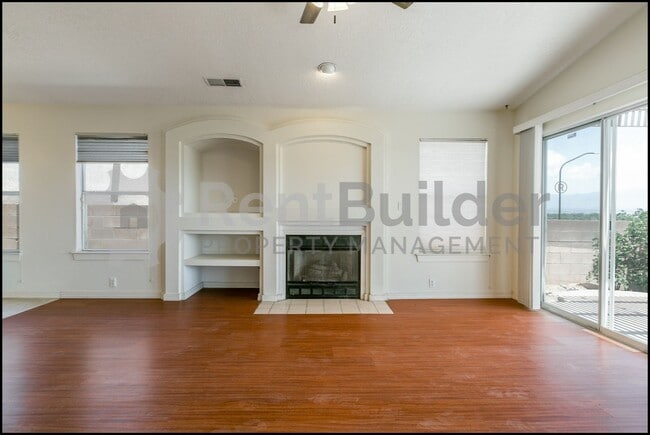 Building Photo - ***ARRIVING SOON*** CALL US TODAY AT (505)...