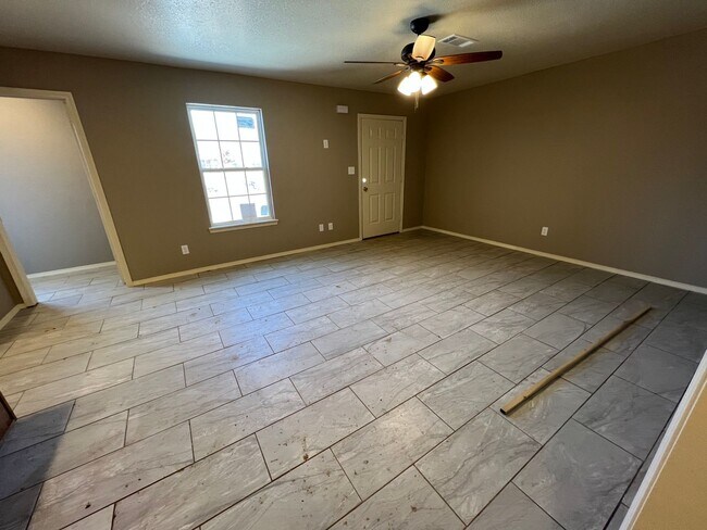 Building Photo - 2225 Alma Blvd