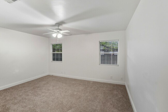 Building Photo - 2148 Irvin Wy