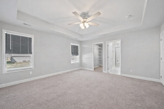 Building Photo - Pet Friendly Three Bedroom!