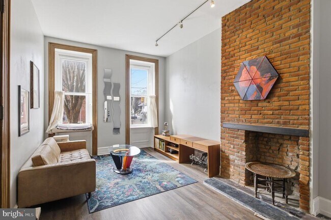 Building Photo - 869 N 29th St