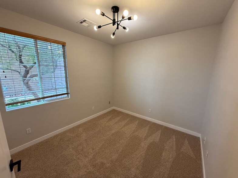 Building Photo - 4026 Sparrow Rock St
