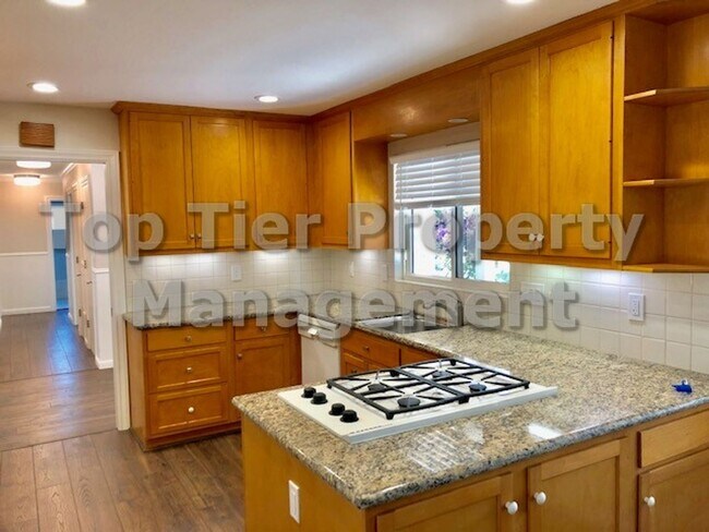 Building Photo - Very nice 4 Bed/3 Bath/2,145 Sqft House in West Danville available 6/15 for Lease!