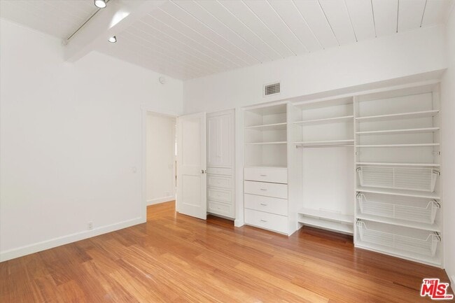 Building Photo - 1324 El Hito Cir