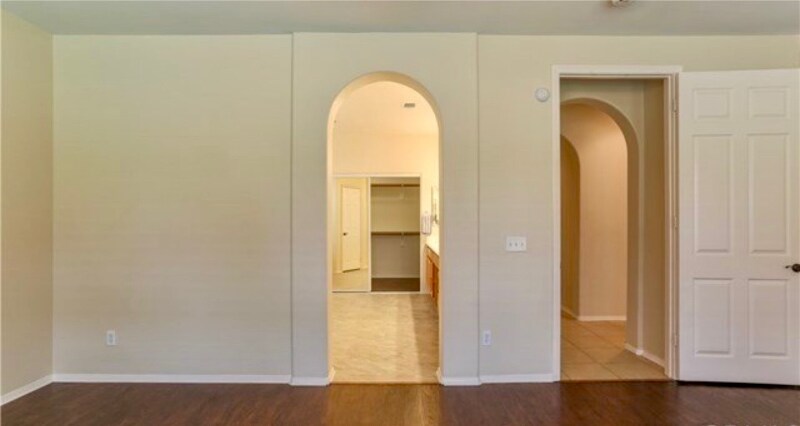 Building Photo - 1027 Lyra Way
