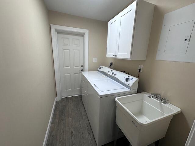 Building Photo - 2850 Hinda Rd