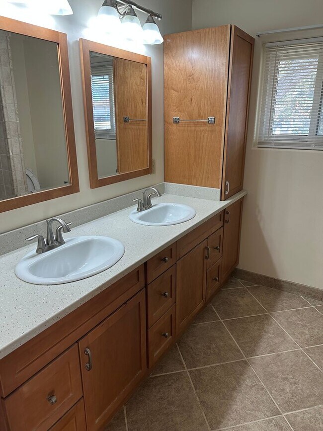 Building Photo - 3521 2nd Ave N