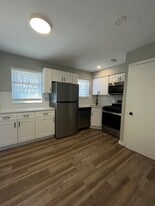 Building Photo - 3329 Lawn Ave