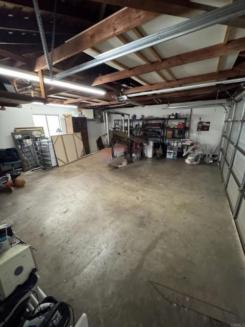 Building Photo - 11183 Rolling Hills Dr