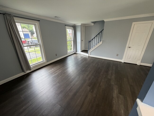 Building Photo - 5805 Farmgate Ct