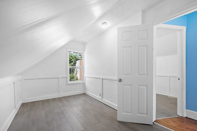 Building Photo - 86 Jackson Ave