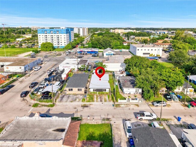 Building Photo - 6920 NW 6th Ct