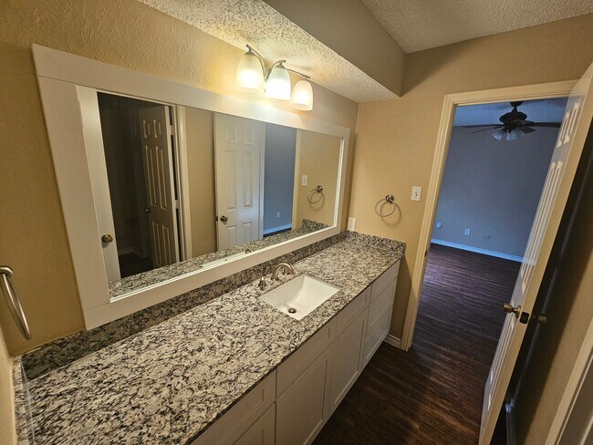 Building Photo - 1340 Grand Teton Dr