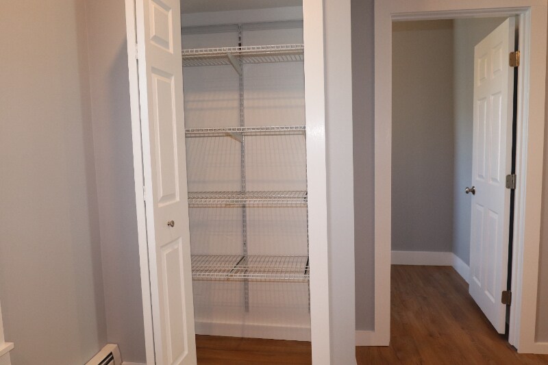 Building Photo - 22 Forest St