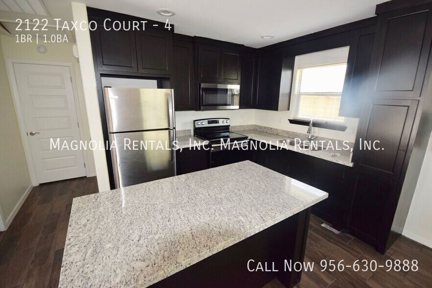 Building Photo - 2122 Taxco Ct
