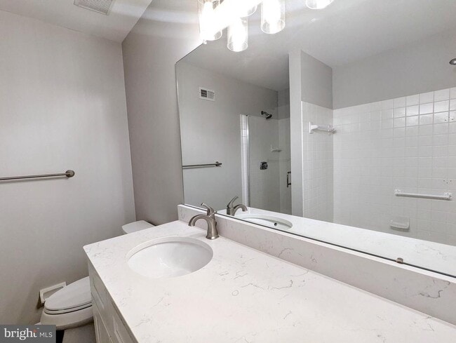 Building Photo - 54 Piccadilly Cir