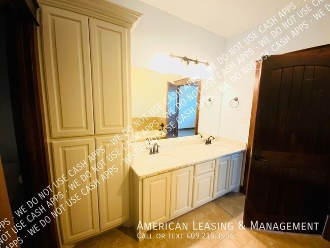 Building Photo - 6305 Highpoint Ave