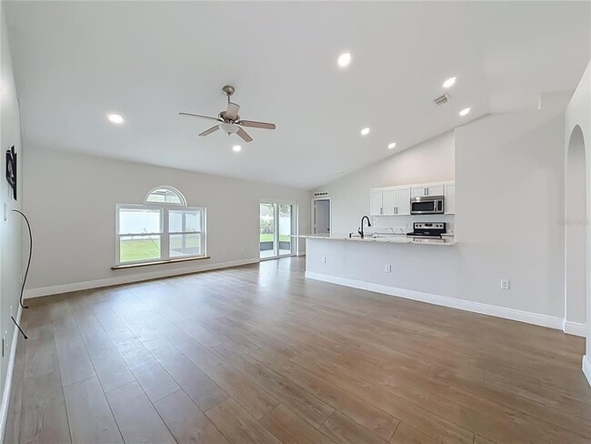 Building Photo - 33 Timbercreek Pines Cir