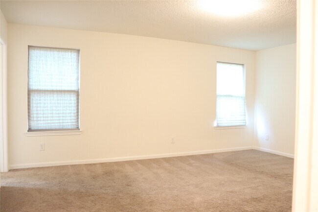 Building Photo - 20807 Sheffield Pk Dr