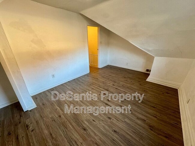 Building Photo - 2903 Stayton St