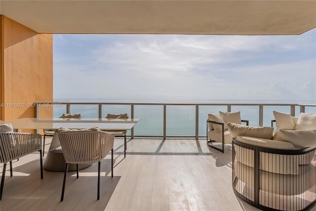 Building Photo - 17749 Collins Ave