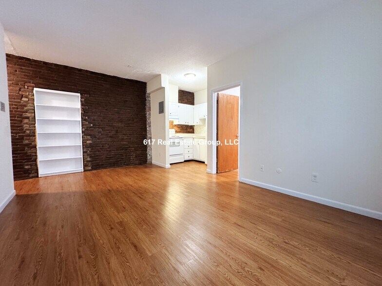 Building Photo - 62 S Huntington Ave